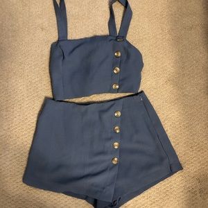 Two piece set